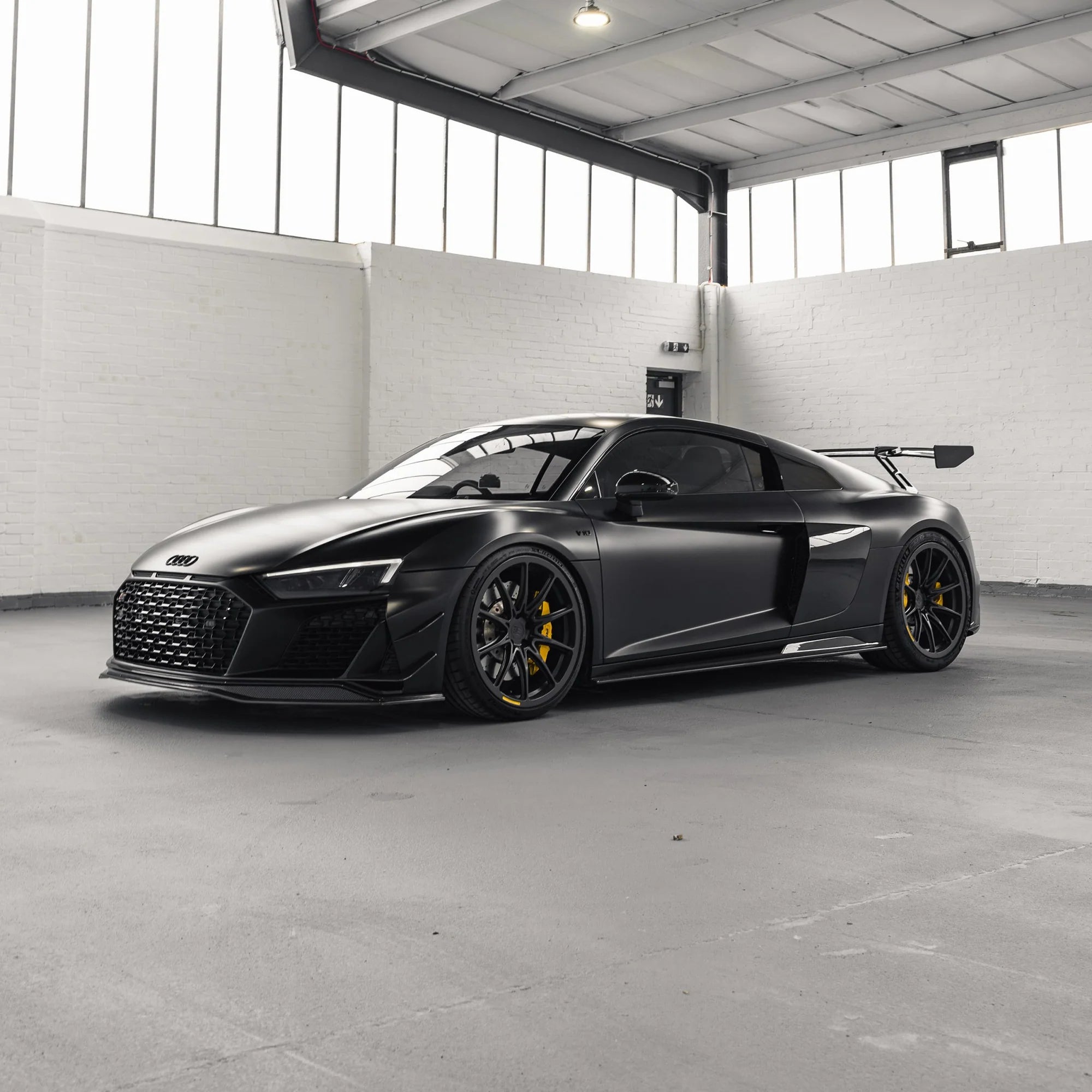 Audi R8 4S Pre-Preg Carbon Fibre Side Skirts by TRE