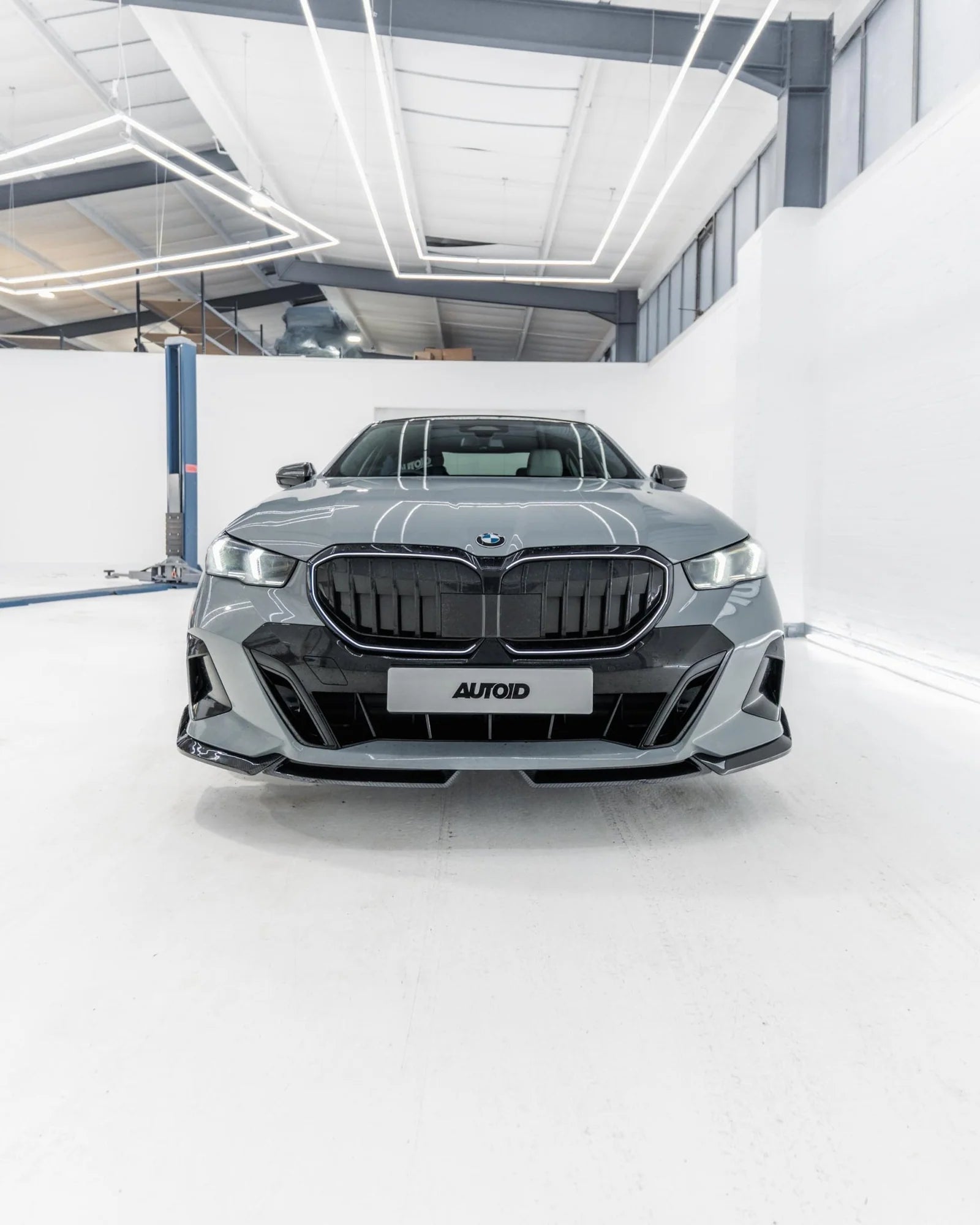 BMW 5 Series G60 G61 M Sport Pre-Preg Carbon Fibre Front Splitter by TRE (2024+)