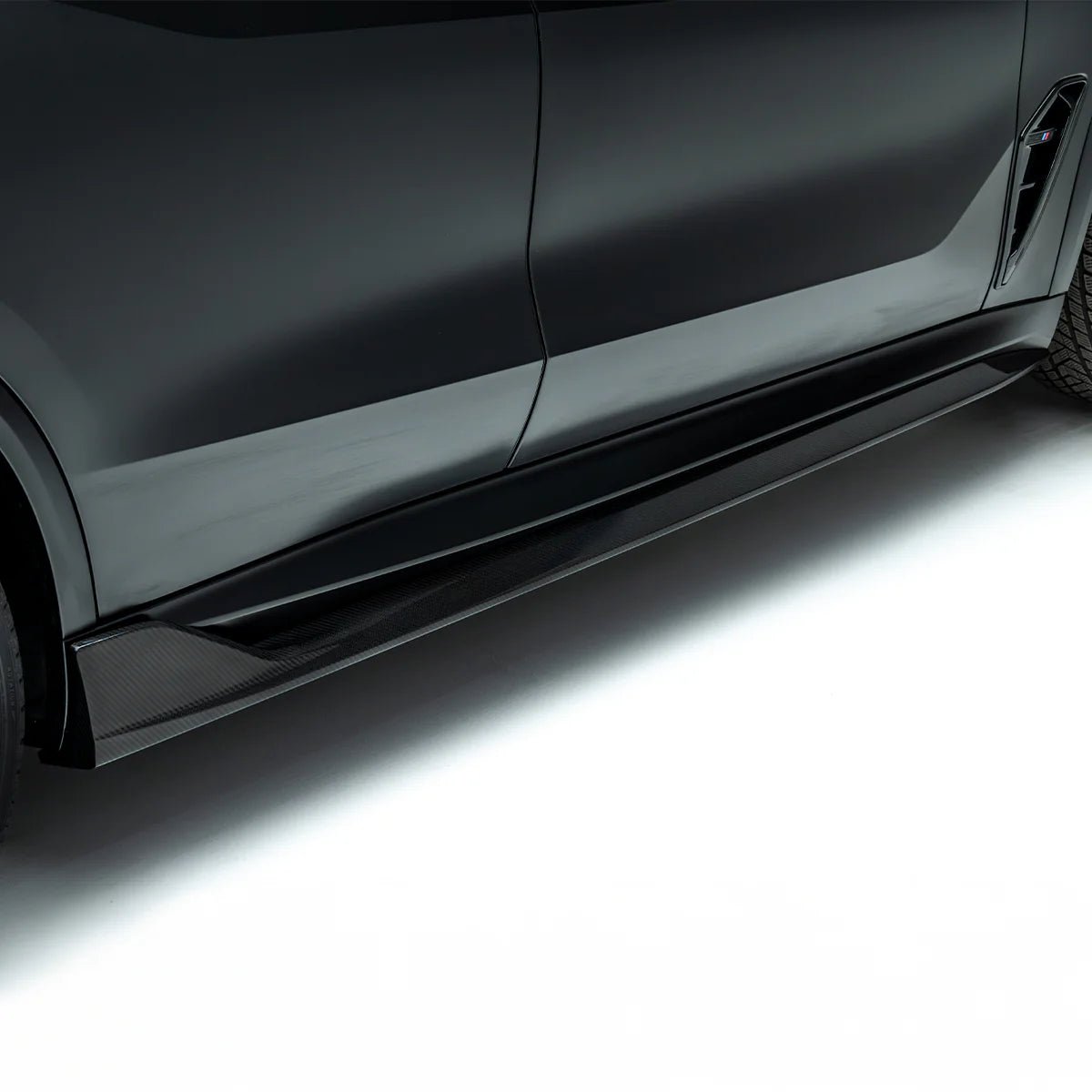 BMW X5M F95 PRE-PREG CARBON FIBRE SIDE SKIRTS BY ADRO (2020+)