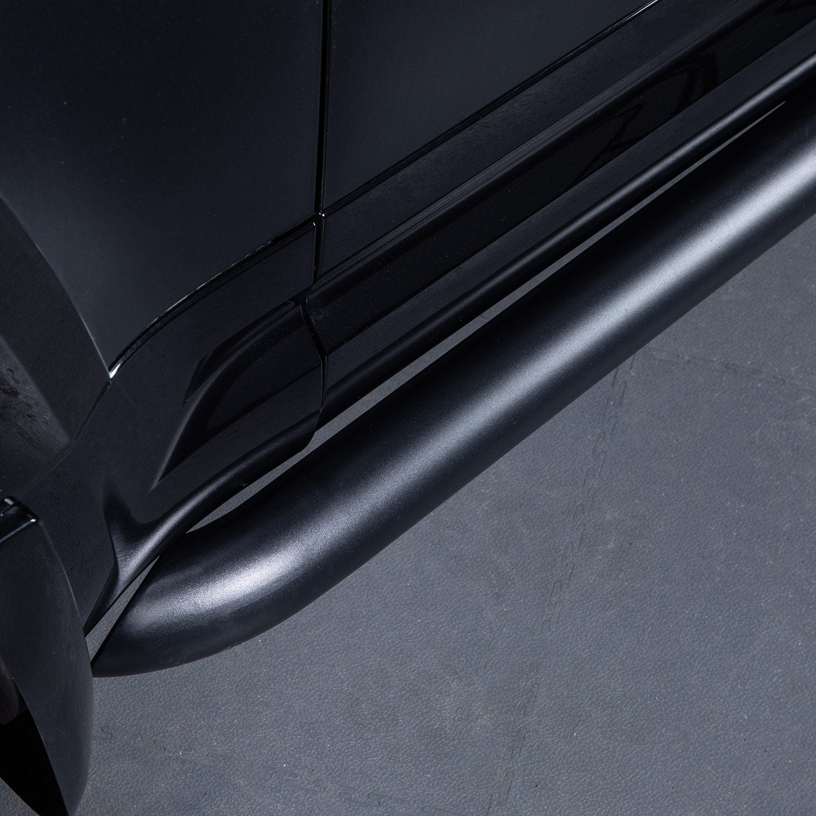 Land Rover Defender 110 L663 2020+ Stainless Steel Black Side Bars