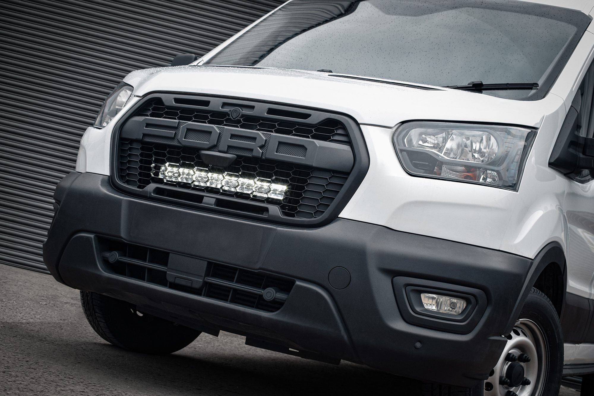 Stealth Ford Transit Trail 2020-2023 21" Luminous LED Integration Grille Kit - 16,800 Lumens