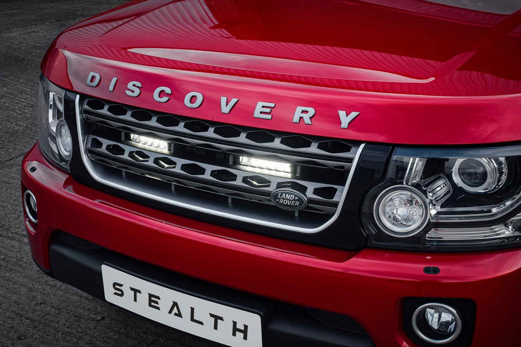 Stealth Land Rover Discovery 4.5 2013-2016 Twin 6" Luminous LED Integration Grille Kit - 5,760 Lumens