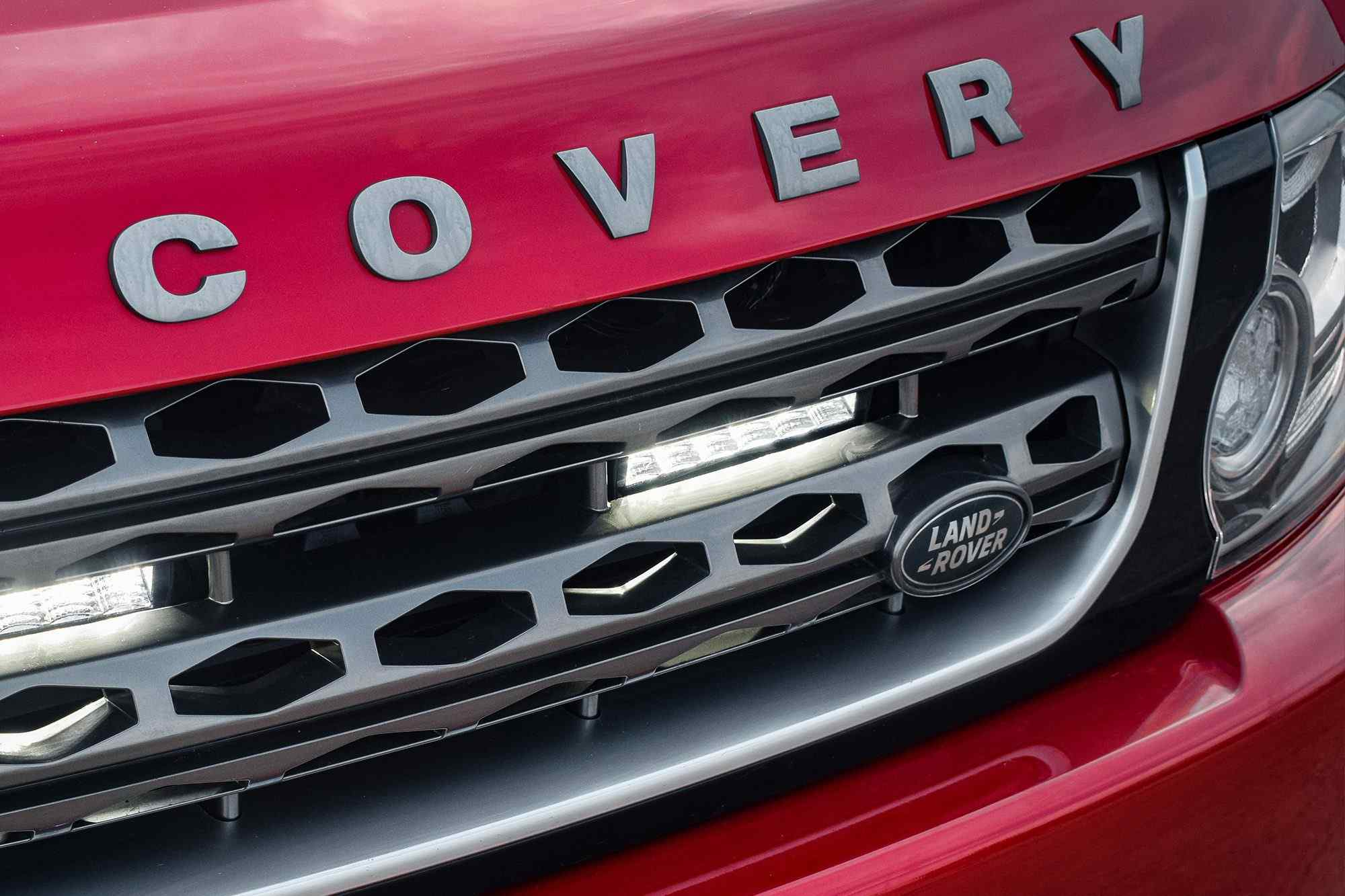 Stealth Land Rover Discovery 4.5 2013-2016 Twin 6" Luminous LED Integration Grille Kit - 5,760 Lumens