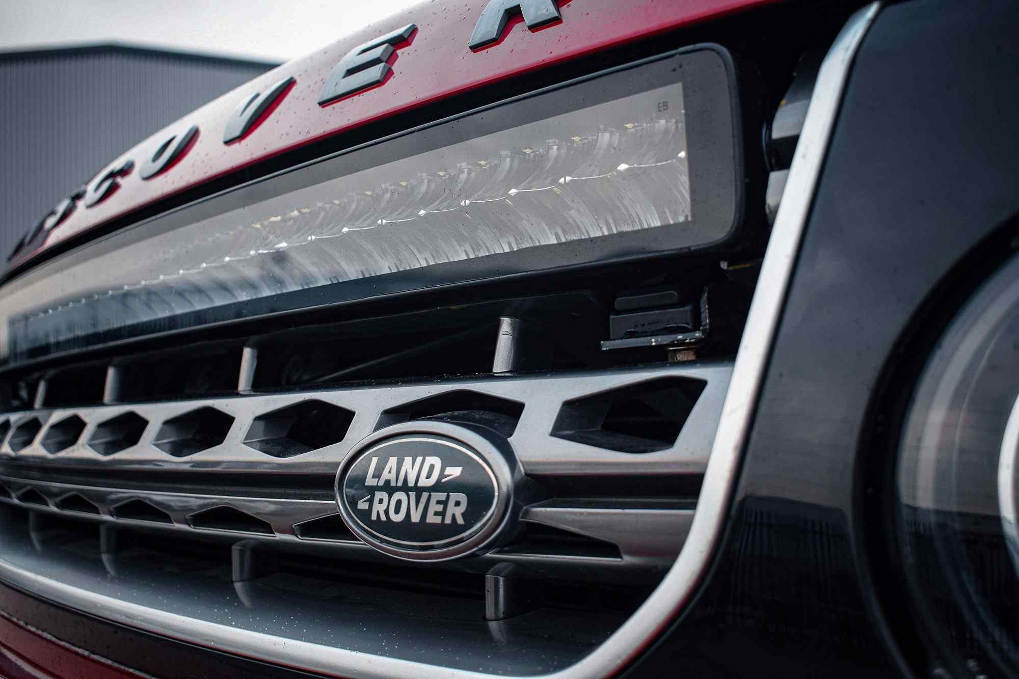 Stealth Land Rover Discovery 4.5 2013-2016 30" Luminous LED Integration Grille Kit - 25,200 Lumens