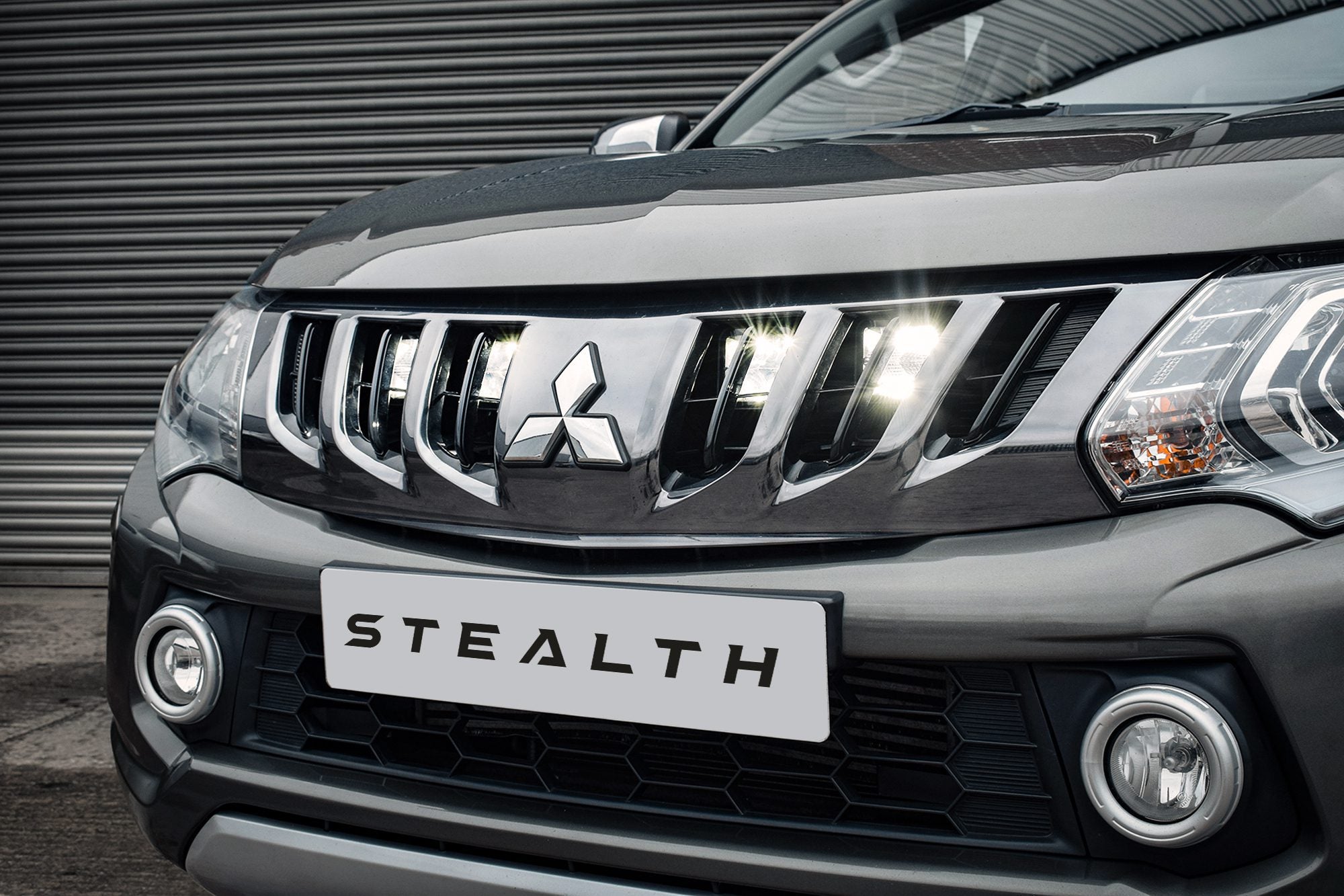Stealth Mitsubishi L200 2015-2019 Quad 3" Luminous LED Integration Grille Kit - 19,200 Lumens