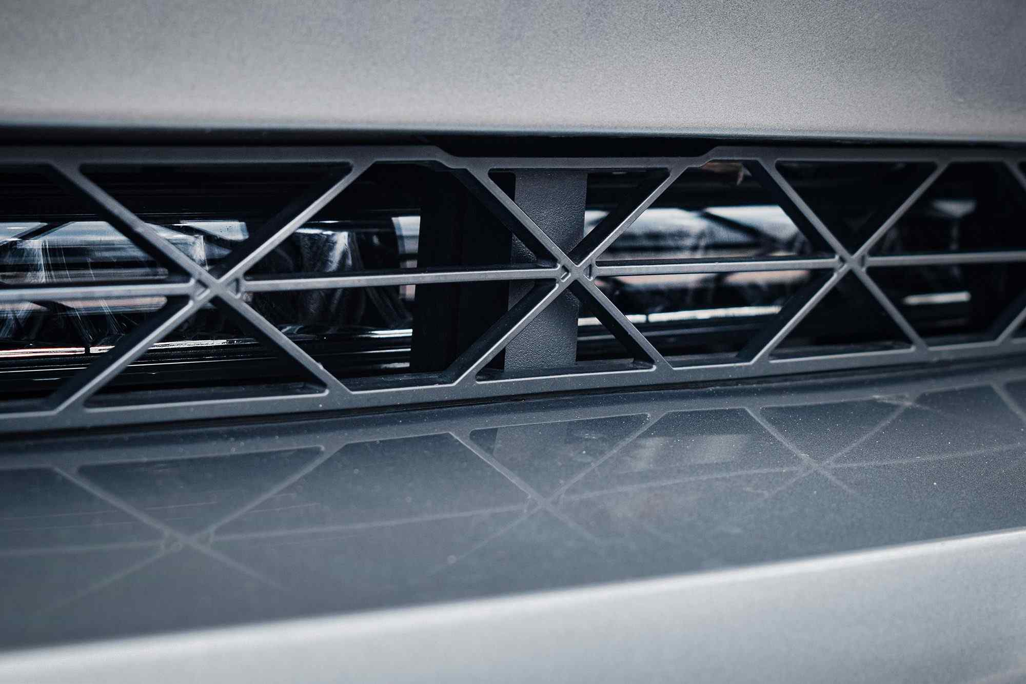Stealth BMW X5 E70 2007-2013 20" Luminous LED Integration Grille Kit - 8,400 Lumens
