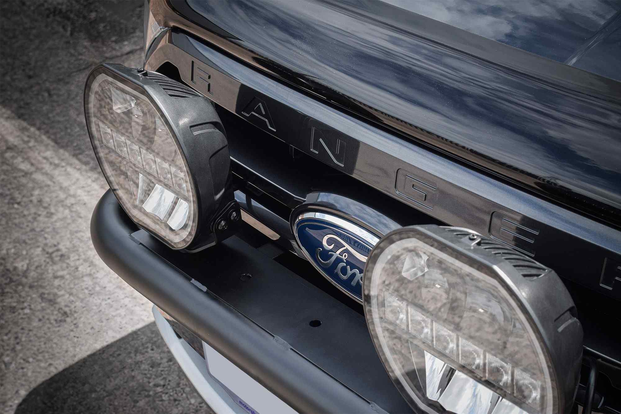 Stealth Ford Ranger T8 2018-2022 Twin 9" Luminous LED Spot Light Kit - 15,874 Lumens