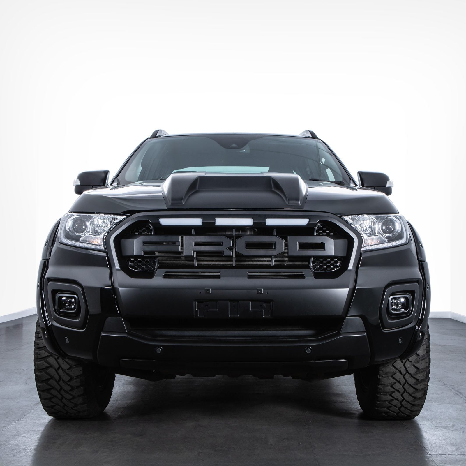 Ford Ranger T8 Wildtrak 18-21 Black Grille With White LED Lights