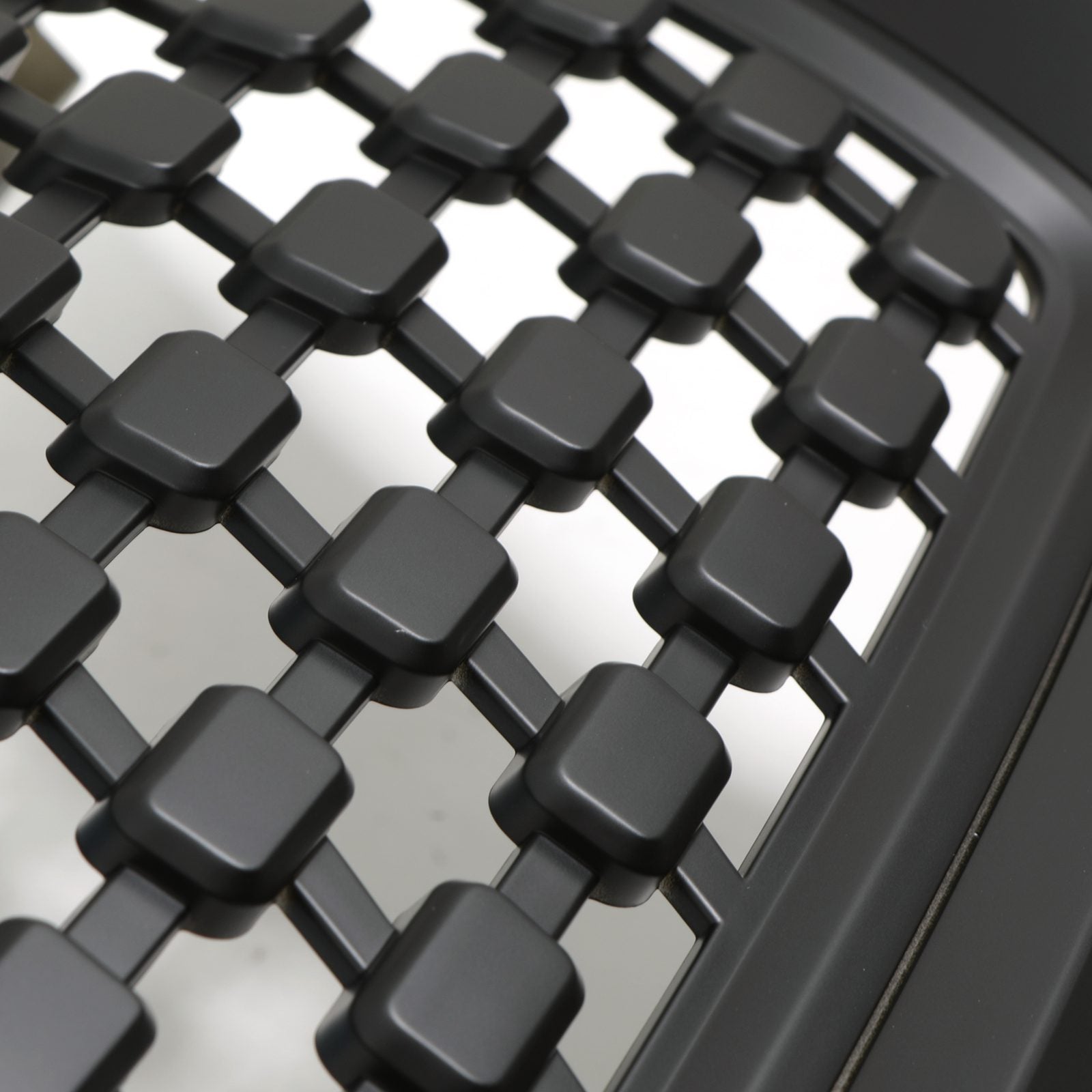 Mitsubishi L200 Triton Series 5 15-18 Badgeless Black Grille