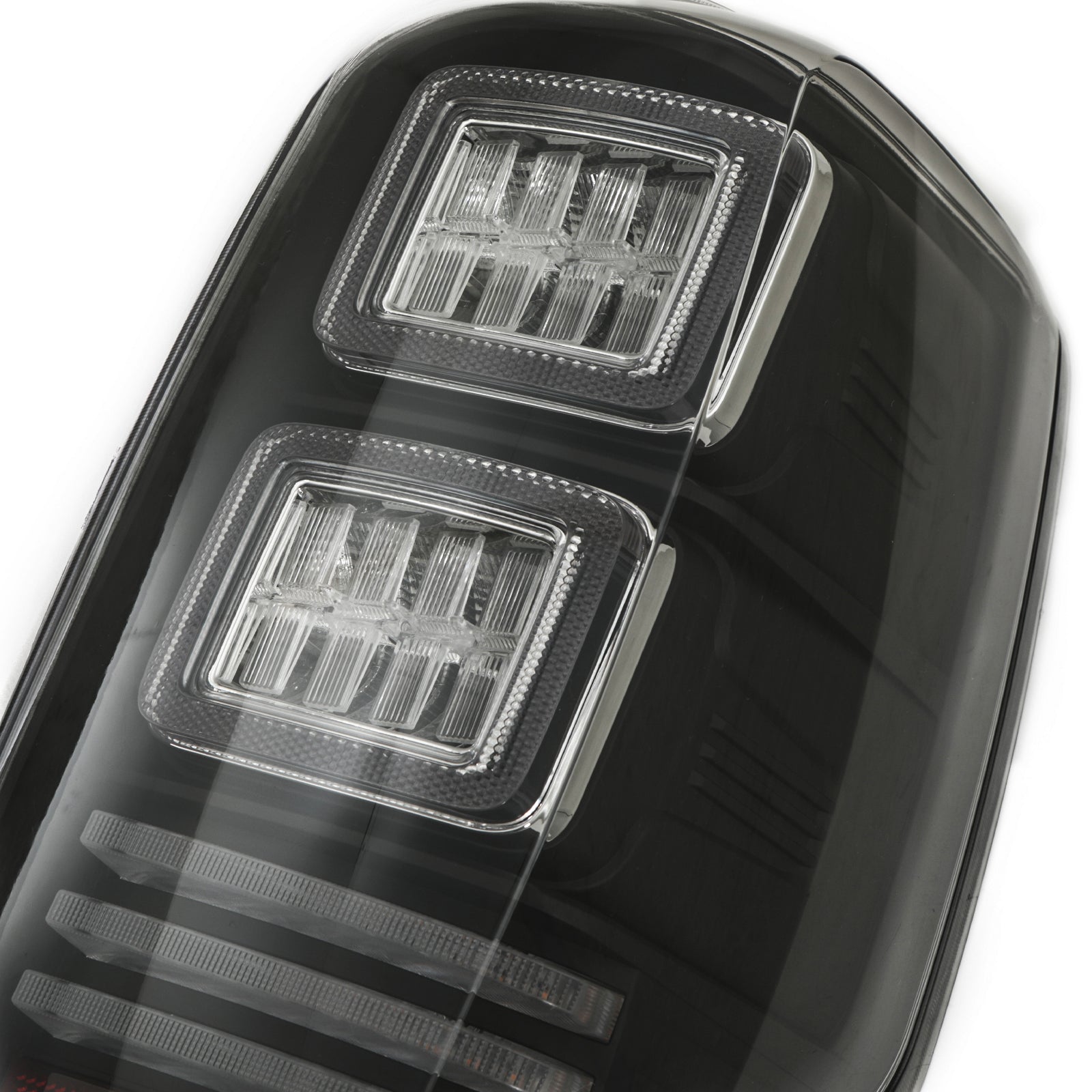 Mitsubishi L200 Triton 19-23 Smoked LED Start Effect Tail Lights
