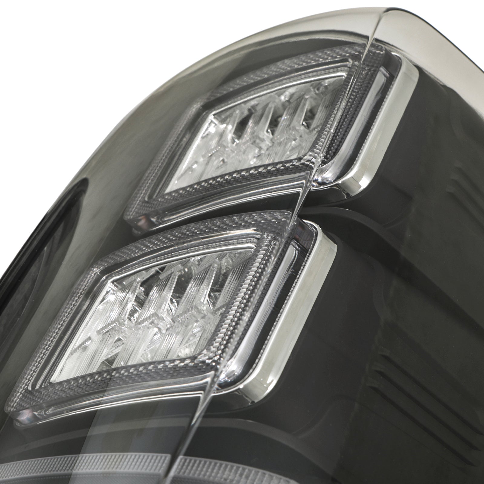 Mitsubishi L200 Triton 19-23 Smoked LED Start Effect Tail Lights