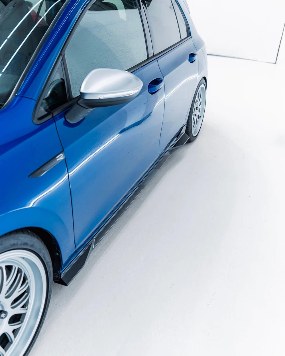 VW Golf R Mk8 Gloss Black Body Kit by ZAERO (2020+)