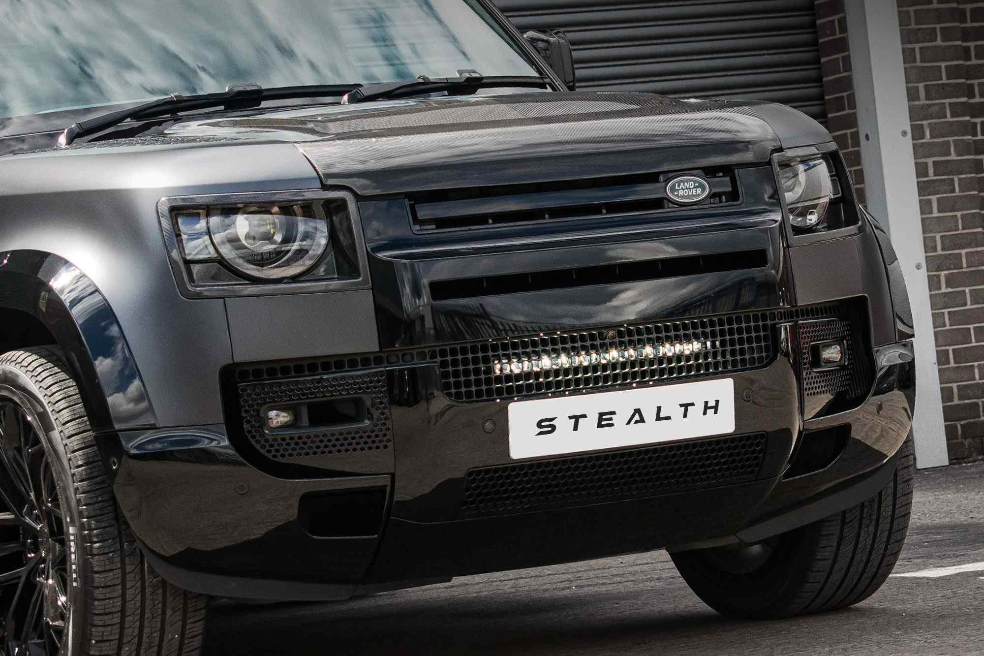 Stealth Land Rover Defender L663 2020+ 20" Luminous LED Integration Grille Kit - 8,400 Lumens