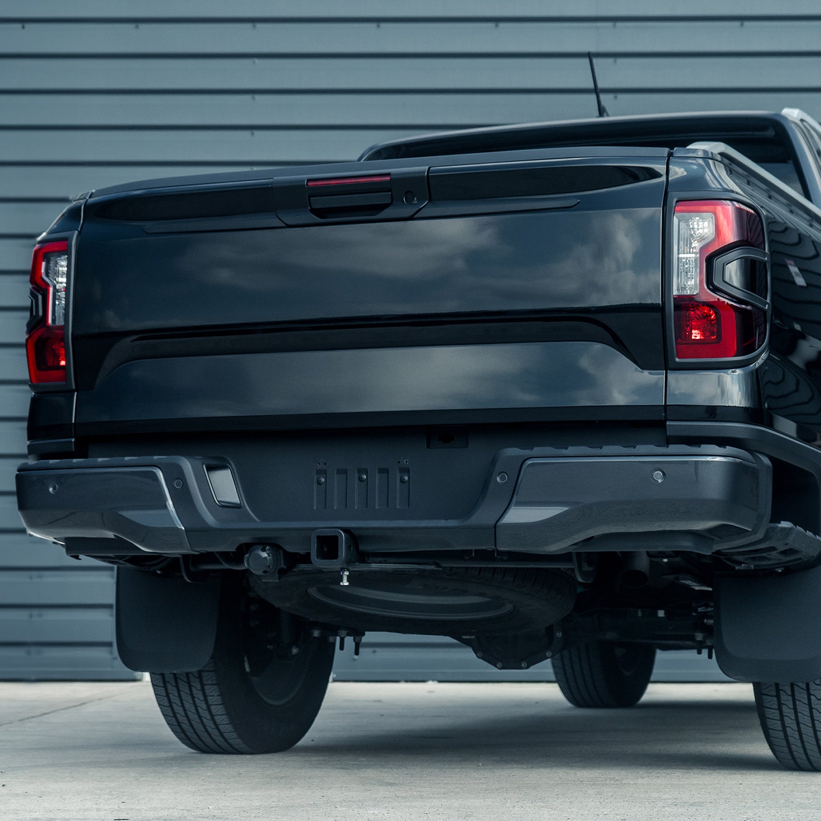 Ford Ranger T9 2023+ Matte Black Tailgate Protector