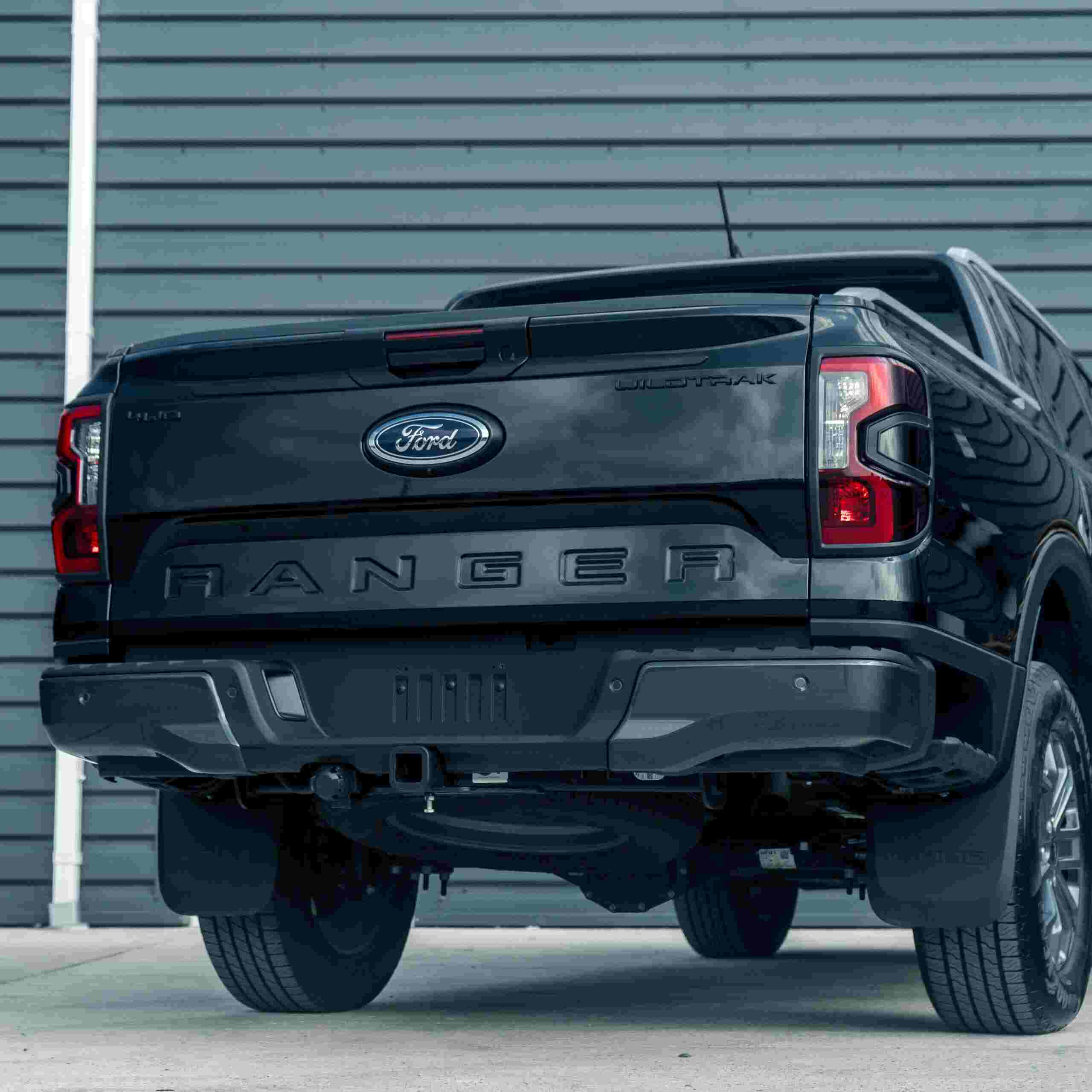 Ford Ranger T9 2023+ Black Tailgate Cover