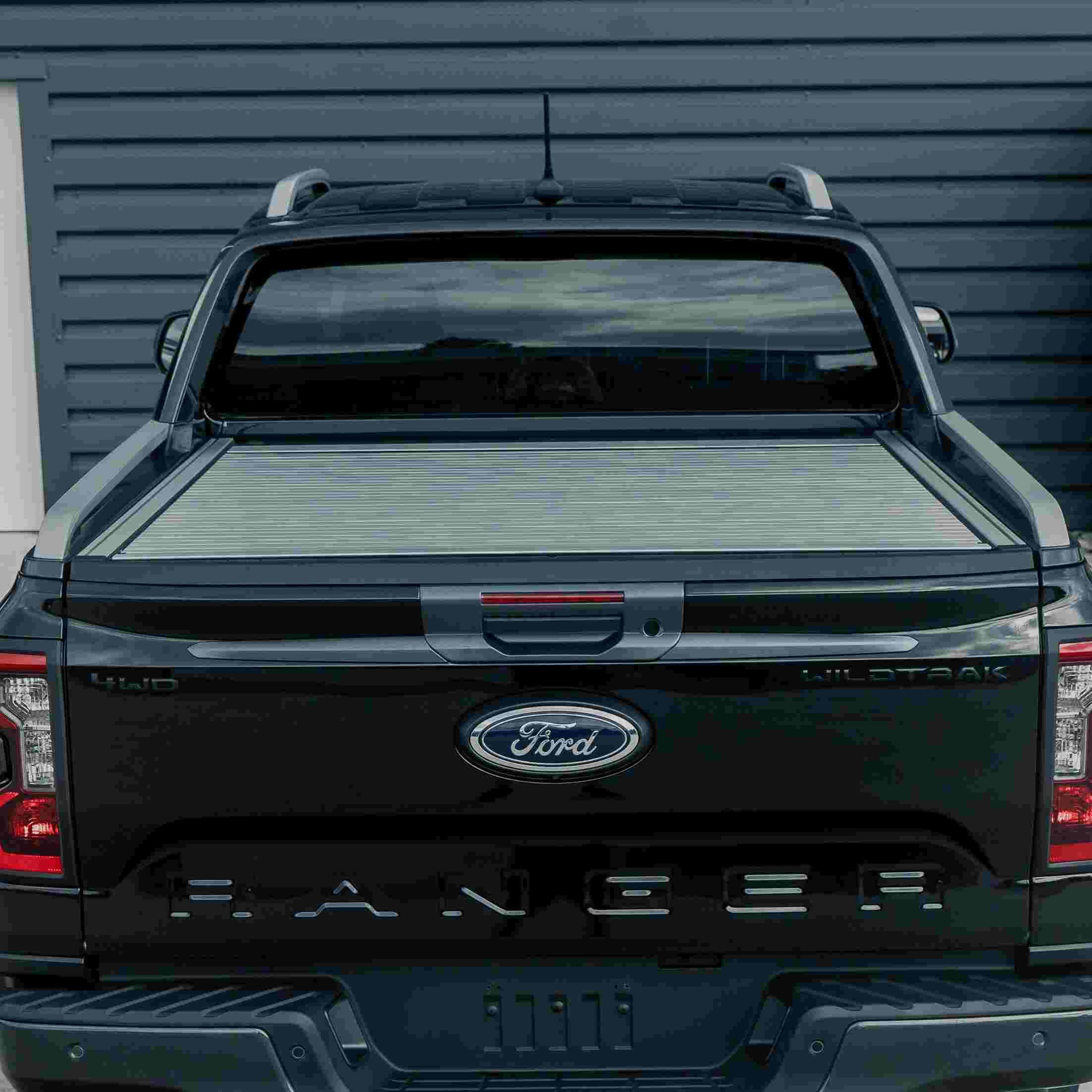 Ford Ranger T9 2023+ Black Tailgate Cover