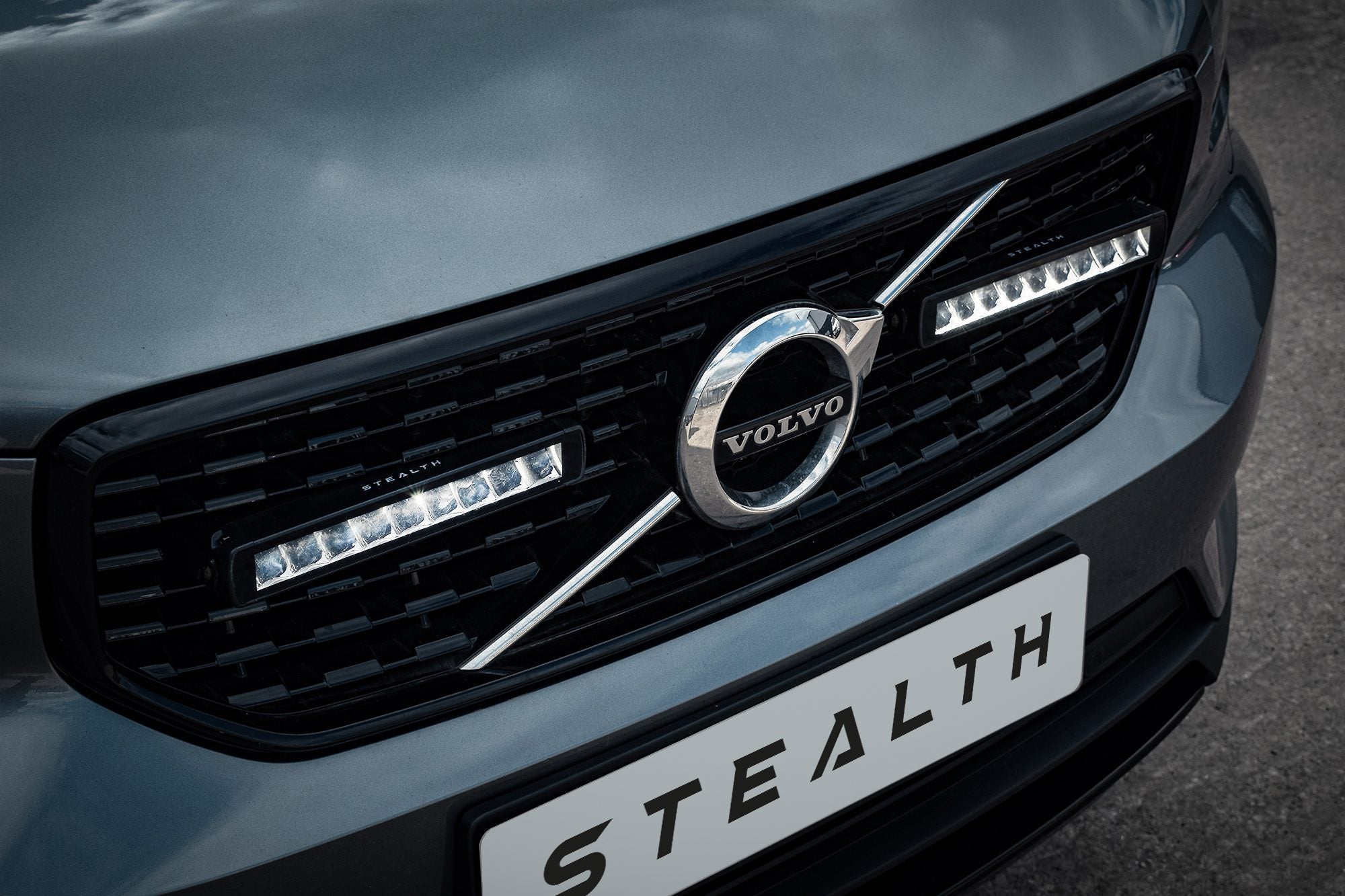 Stealth Volvo XC40 2018+ Twin 10" LED Grille Kit