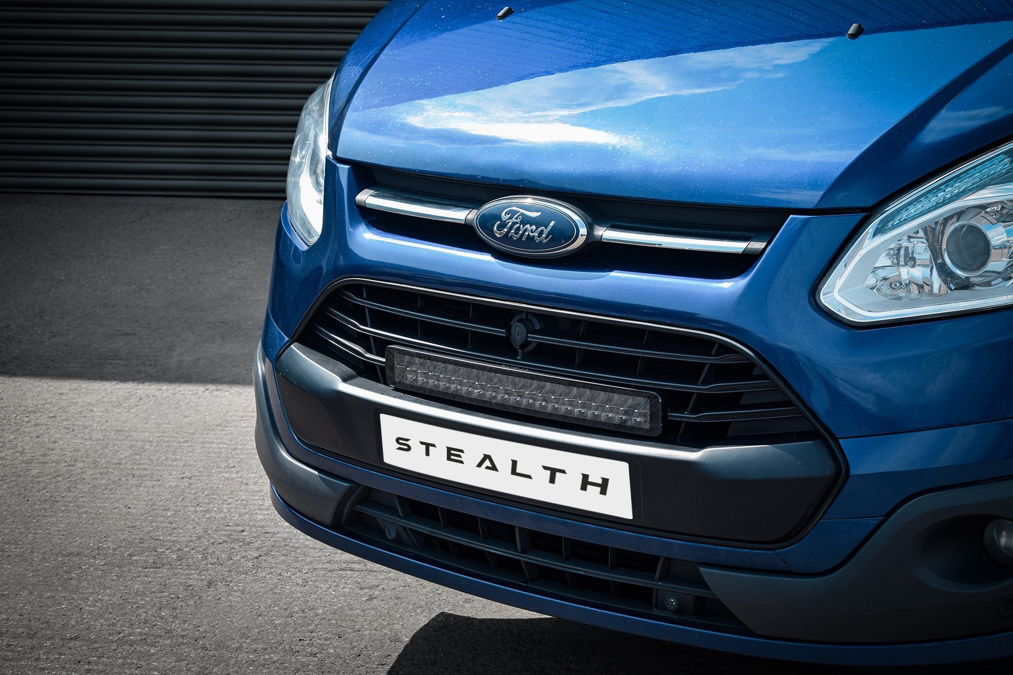 Stealth Ford Transit Custom 2013-2018 21" Luminous LED Integration Grille Kit - 16,800 Lumens