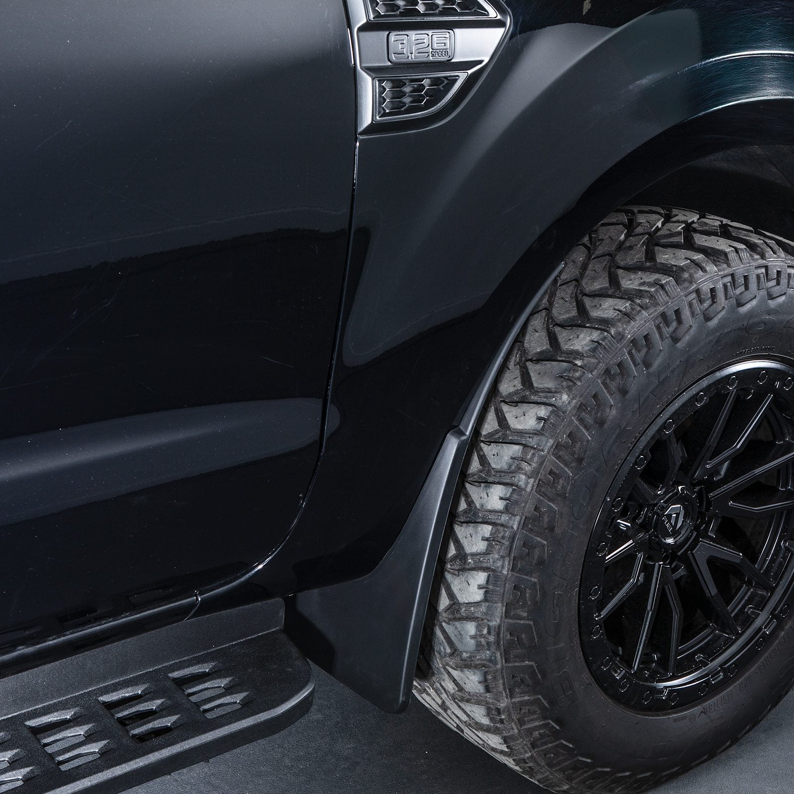 Ford Ranger T6 T7 T8 11-22 Black Mud Guard Flaps