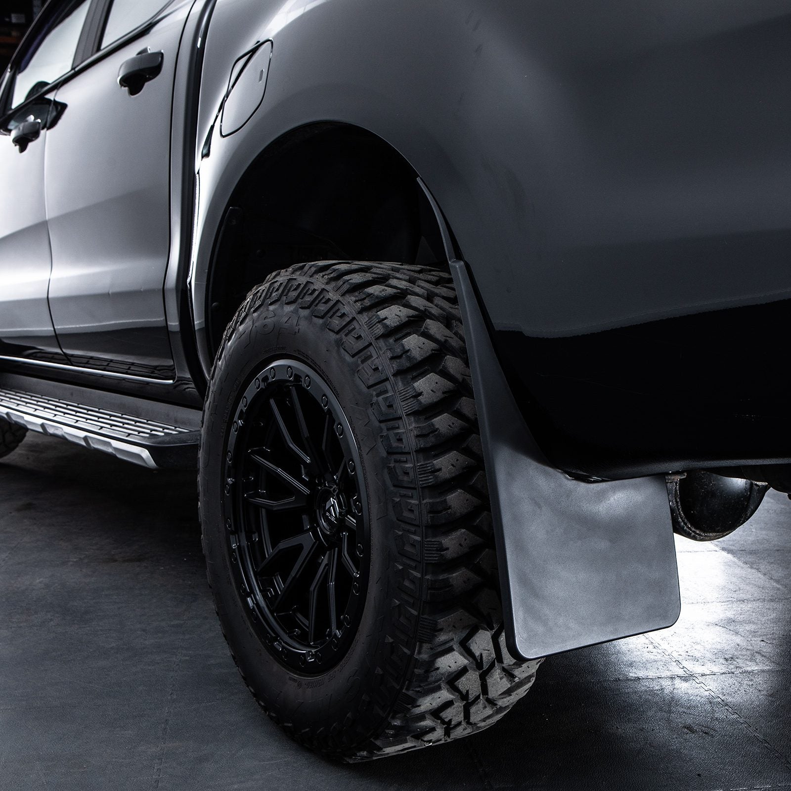 Ford Ranger T6 T7 T8 11-22 Black Mud Guard Flaps