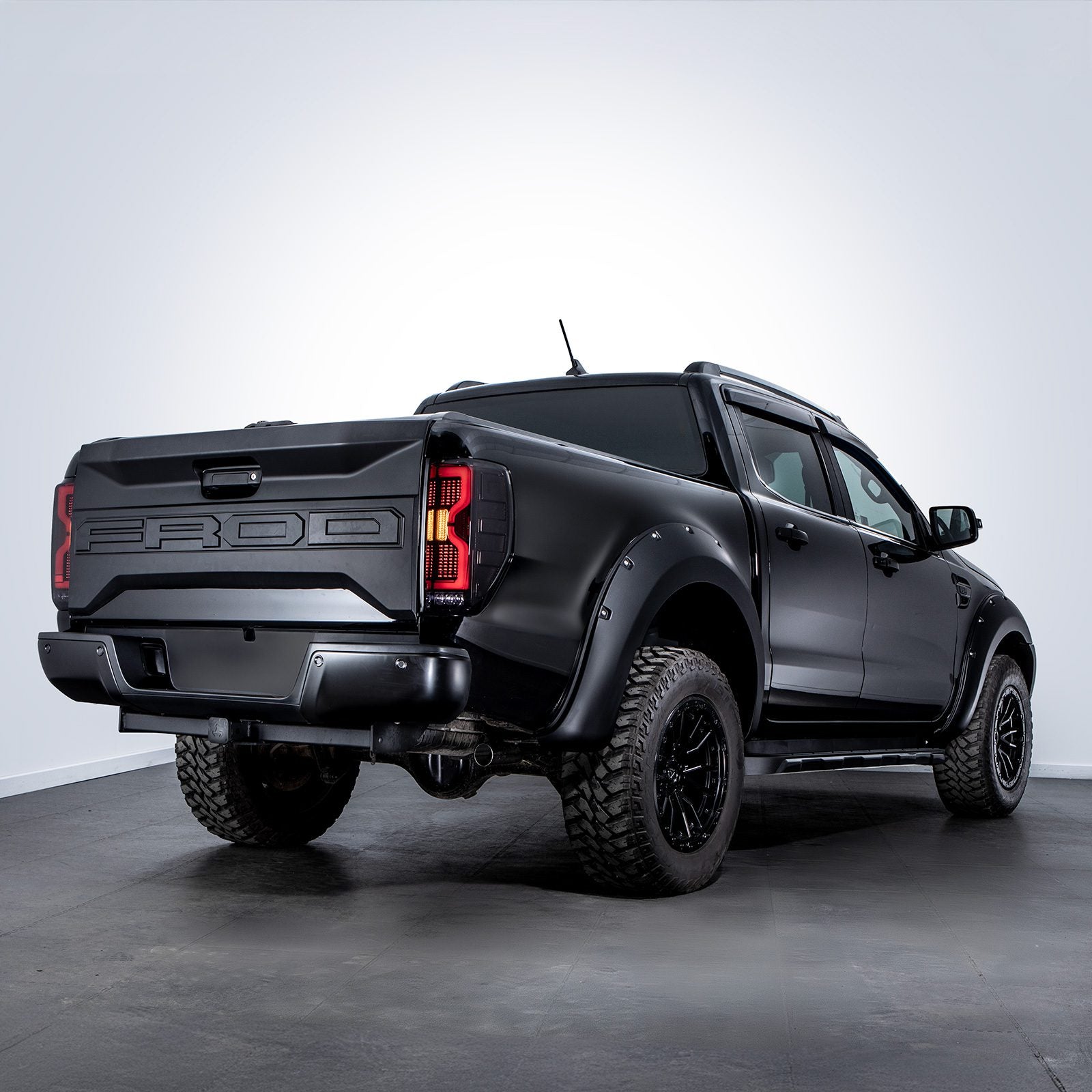 Ford Ranger T8 19-22 Matte Black Wide Wheel Arch Kit