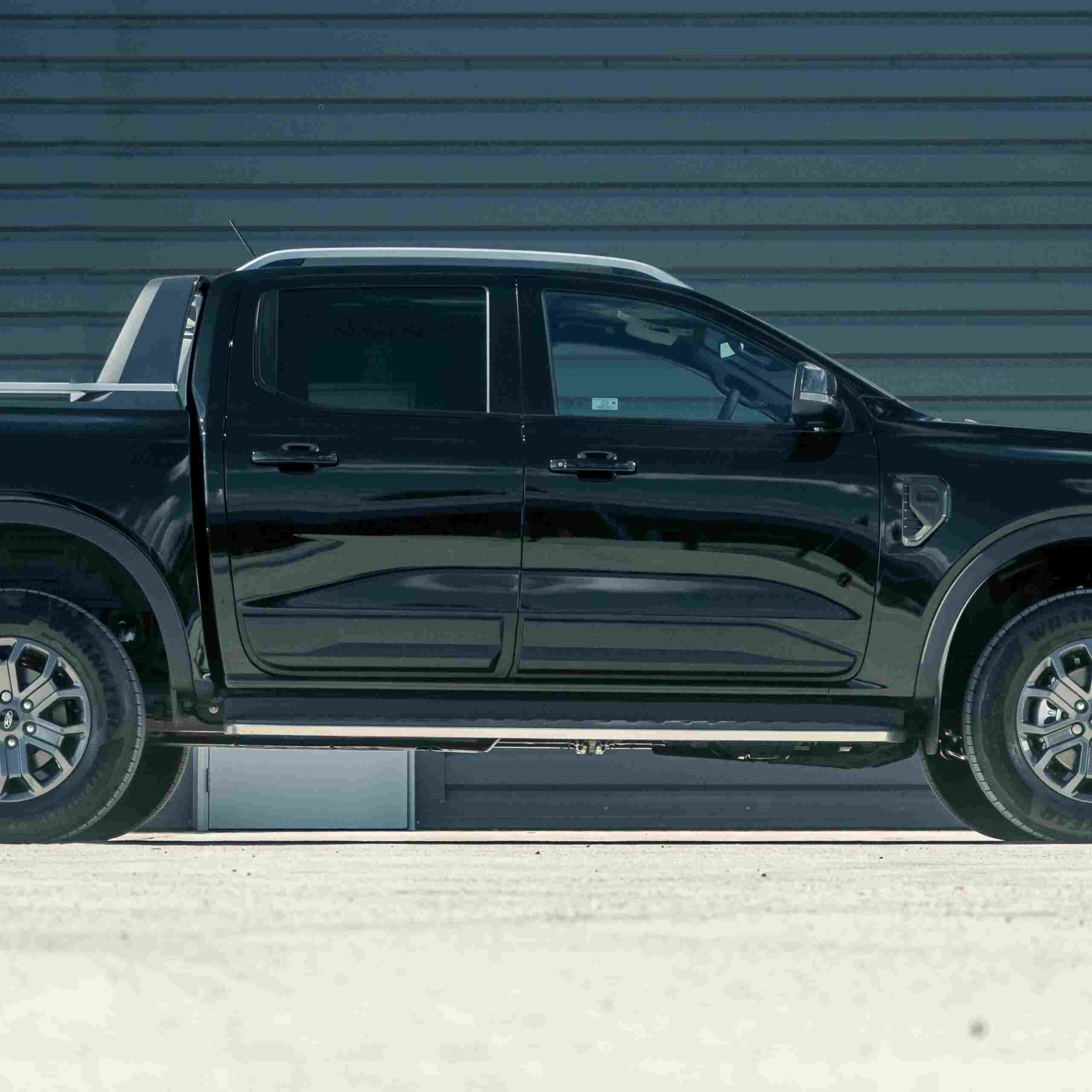 Ford Ranger T9 2023+ Matte Black Body Cladding Side Guards