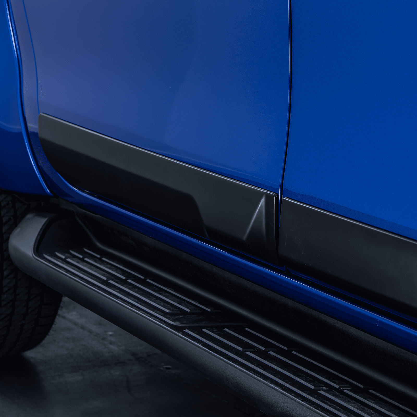 Toyota Hilux Revo 15-23 Black Body Door Cladding
