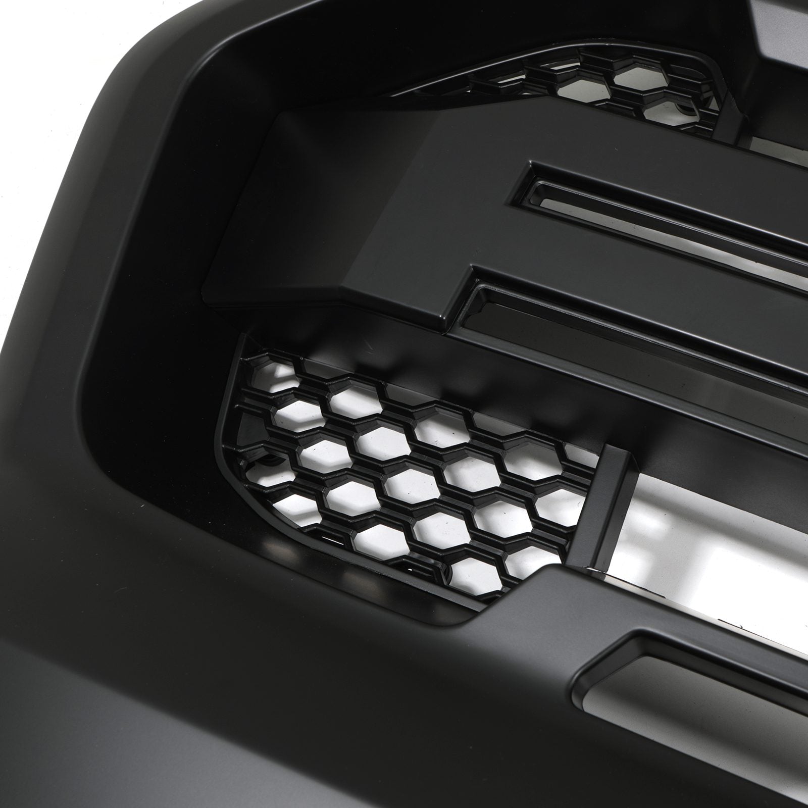 Ford Ranger T7 15-17 Matte Black LED Light Grille