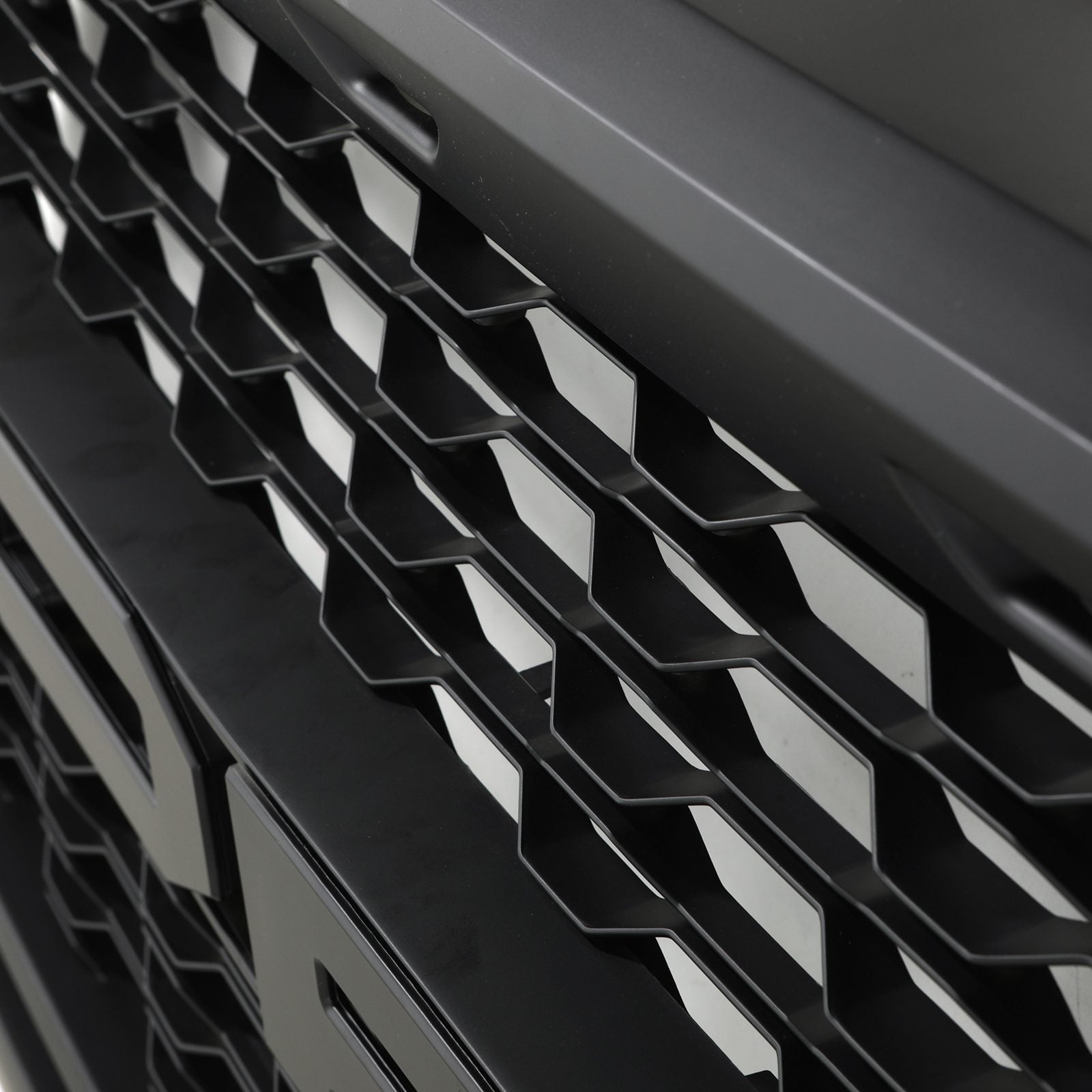 Ford Ranger T7 15-17 Matte Black Grille With White LED Lights