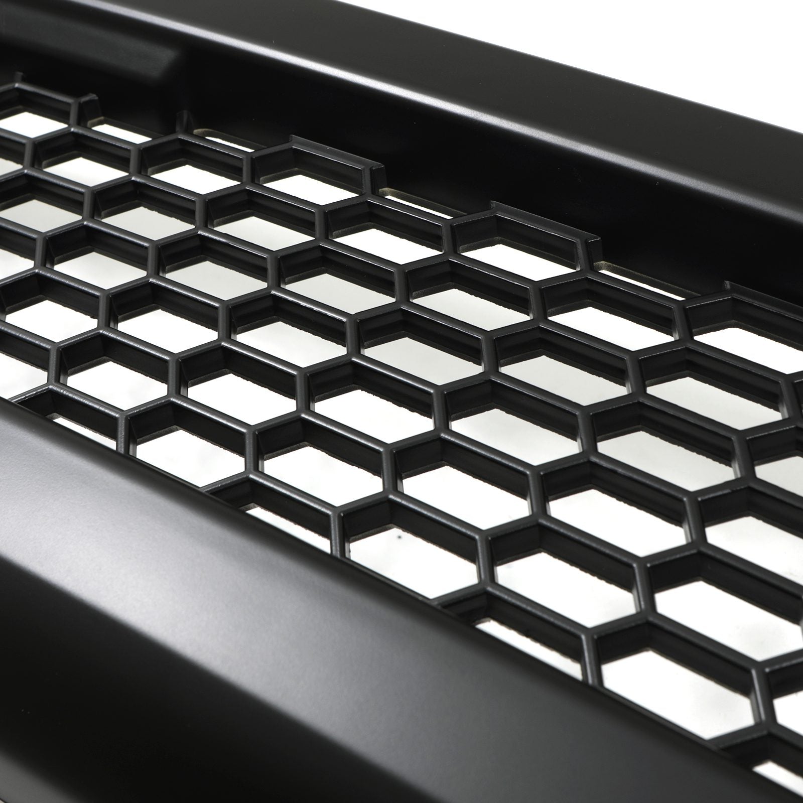 Toyota Hilux Revo 15-20 Badgeless Black Grille