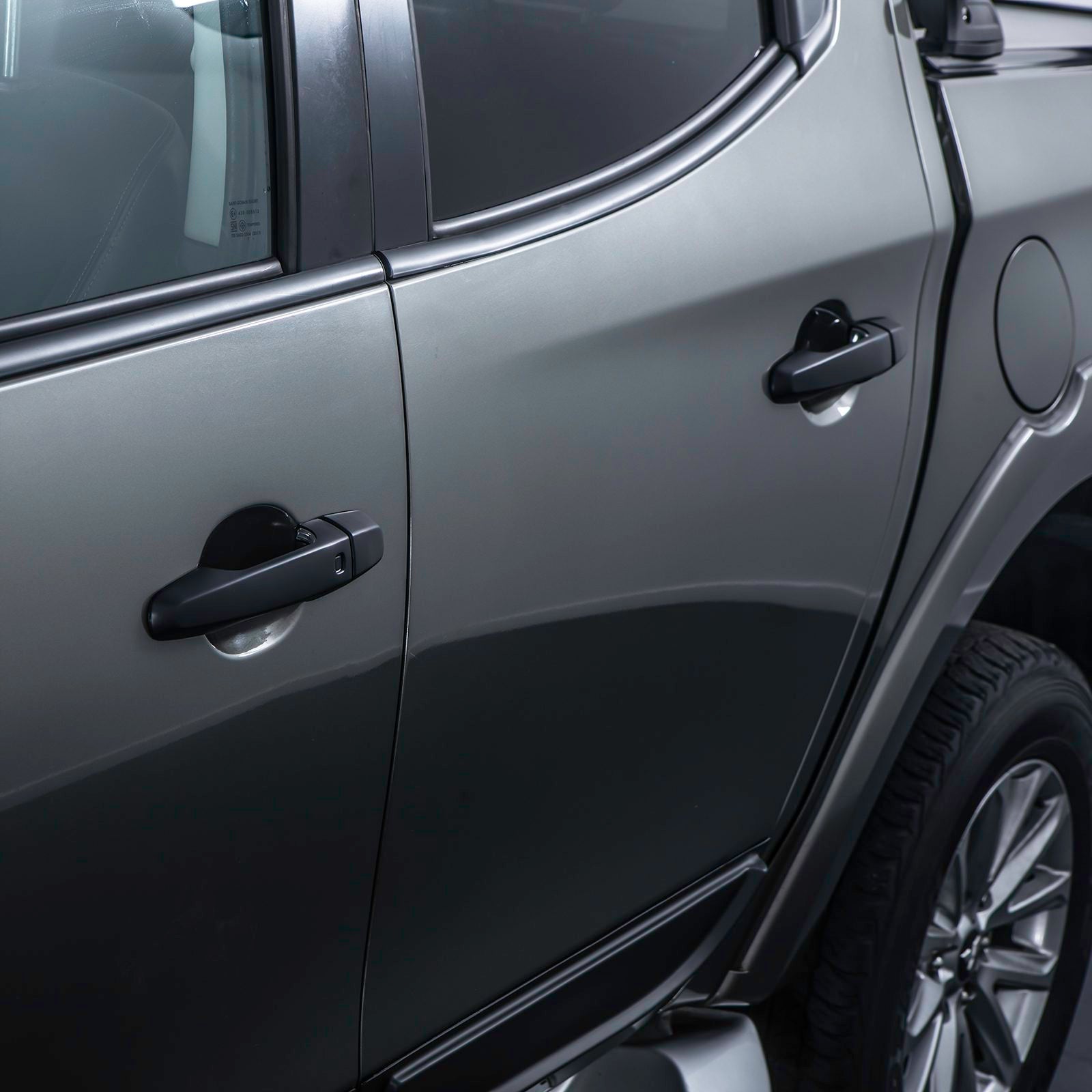 Mitsubishi L200 Triton 15-23 Keyless Entry Black Door Handle Covers