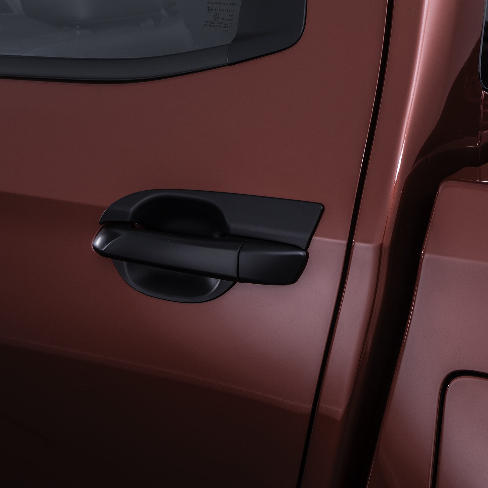 Isuzu D-Max RG 2021+ Black Door Handle Inserts