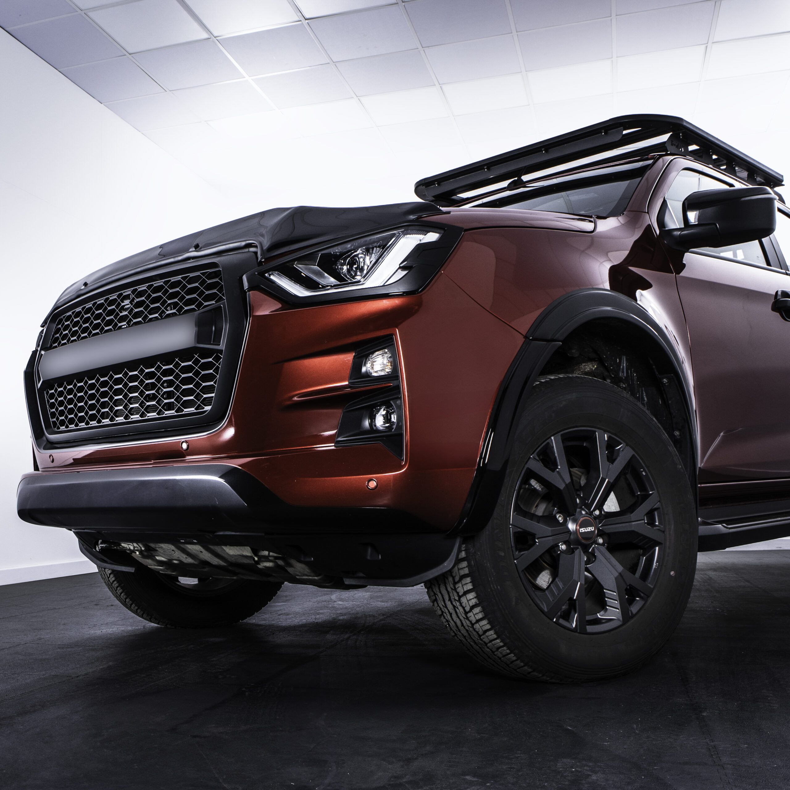 Isuzu D-Max RG 2021+ Black Grille With Logo