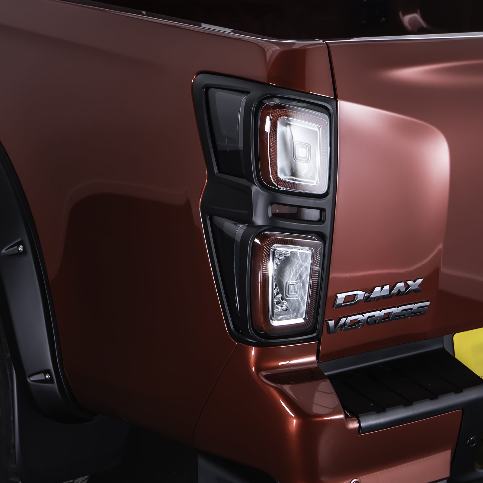 Isuzu D-Max RG 2021+ Black Tail Light Cover