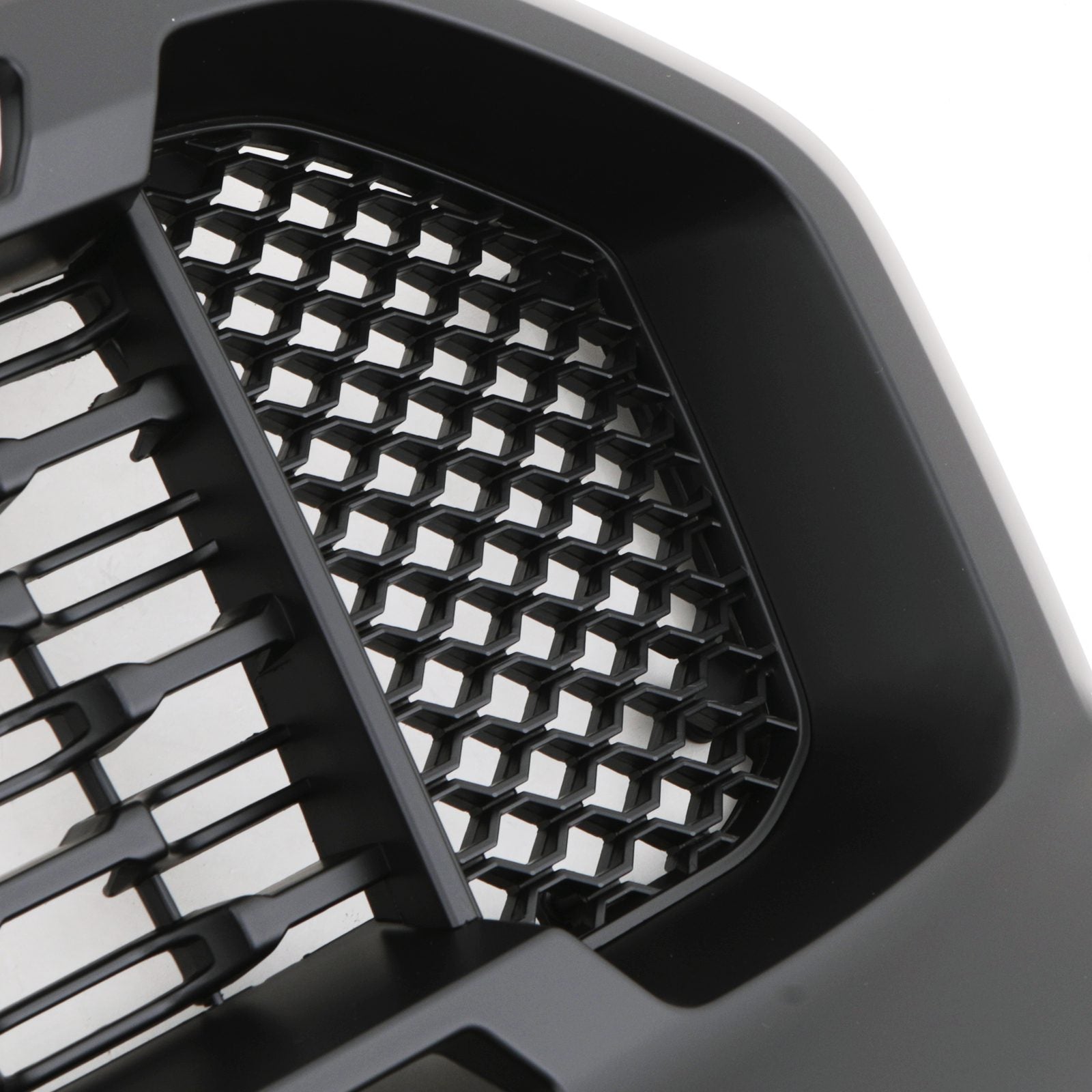 Ford Ranger T7 15-18 Black Grille With LED Lights