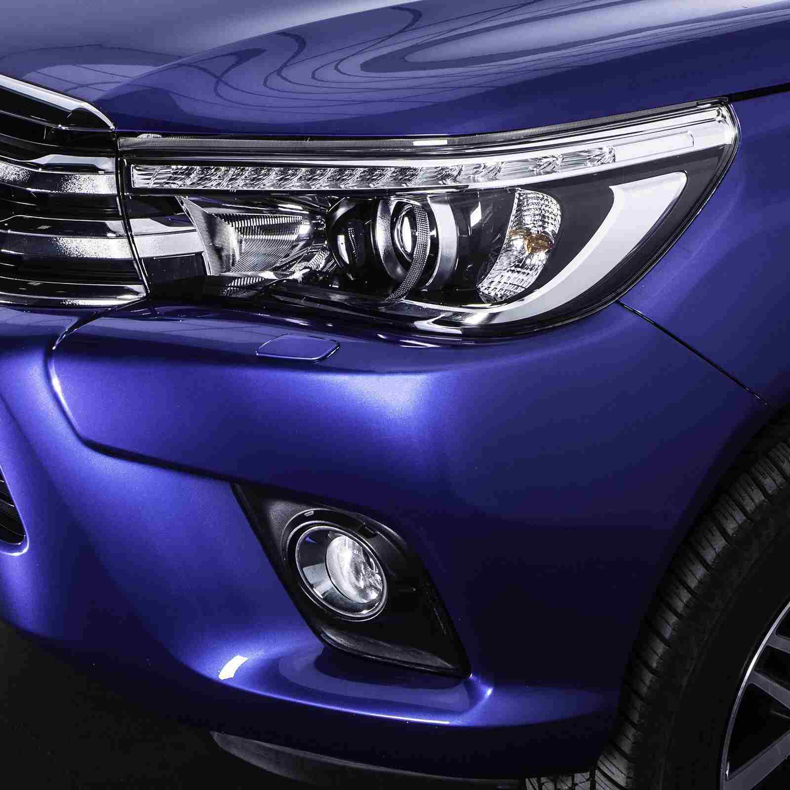 Toyota Hilux Revo 15-21 Front LED Headlights