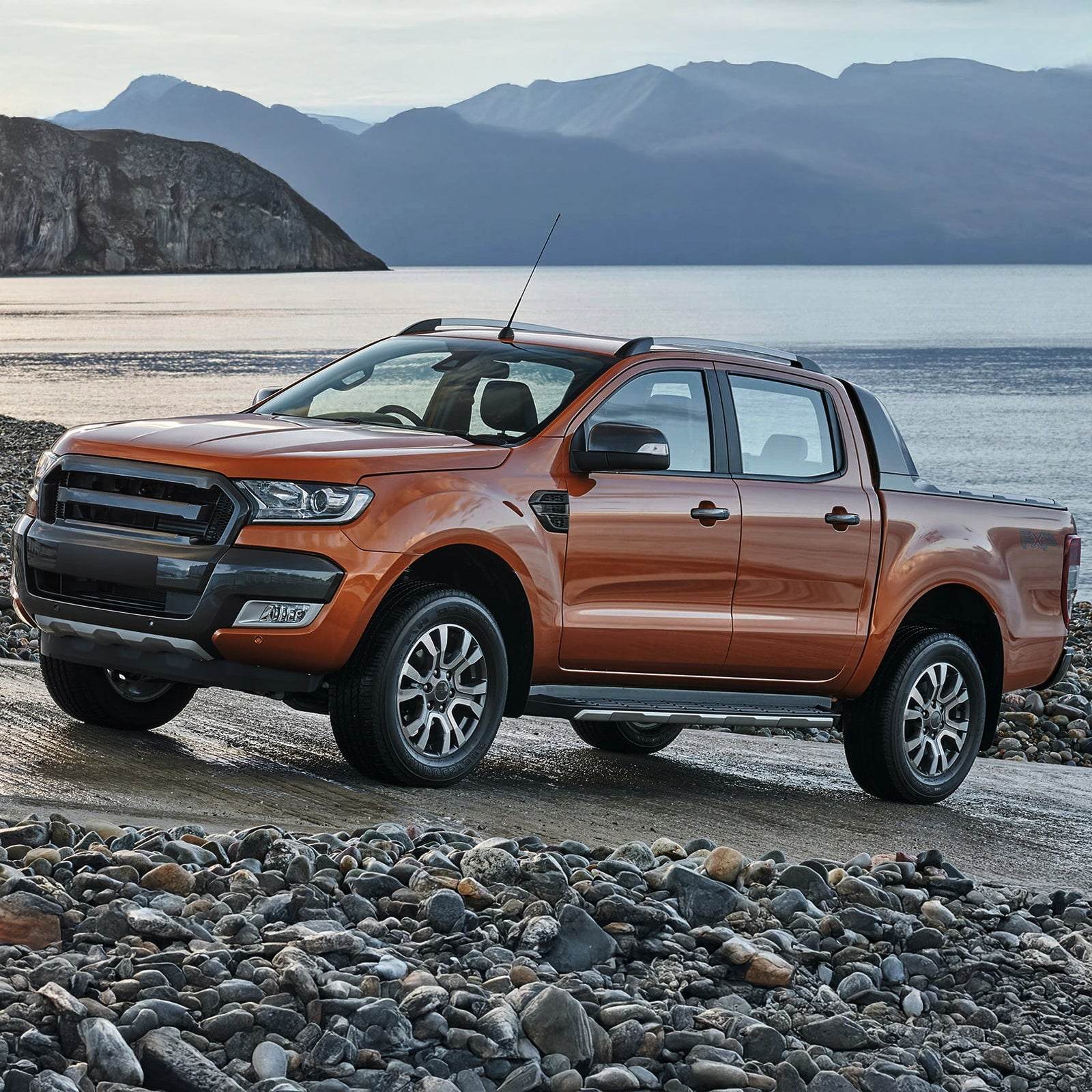 Ford Ranger T6 T7 T8 12-22 Silver Roof Rails